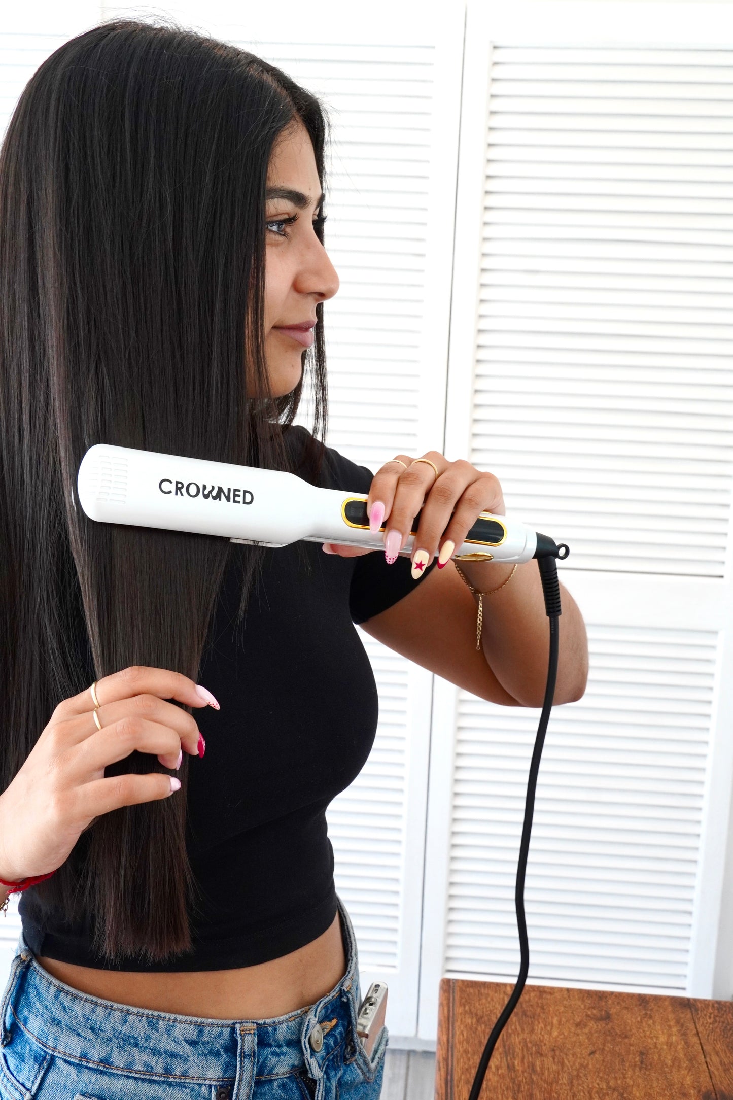 Crowned Professional Hair Straightener (Titanium Plate)